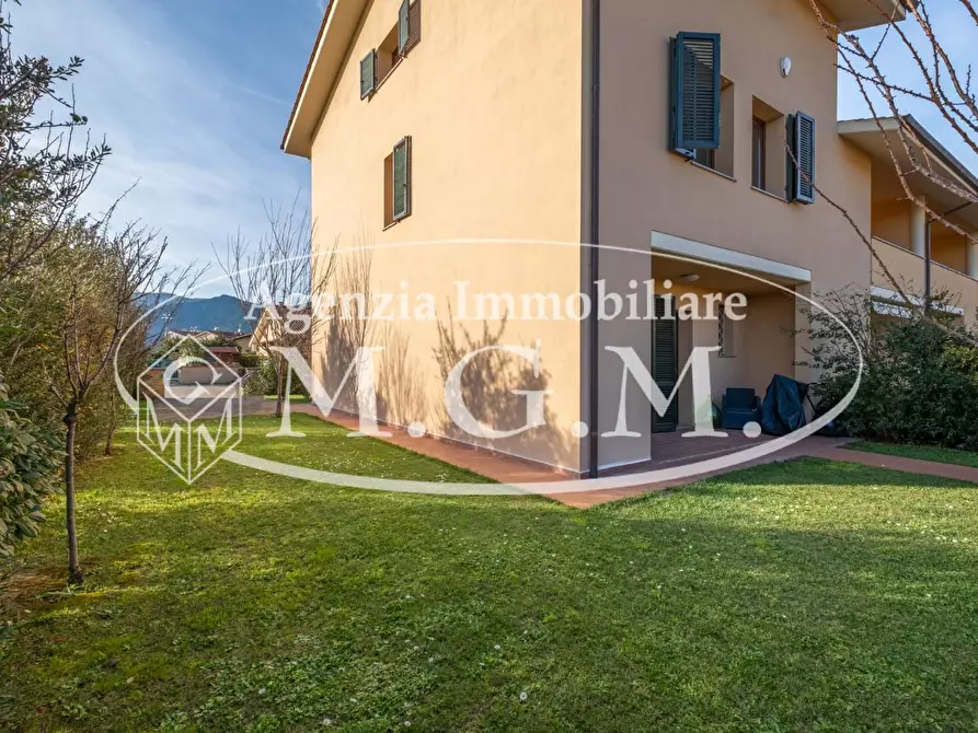 Immagine 2 di Villetta a schiera in vendita  a Bientina