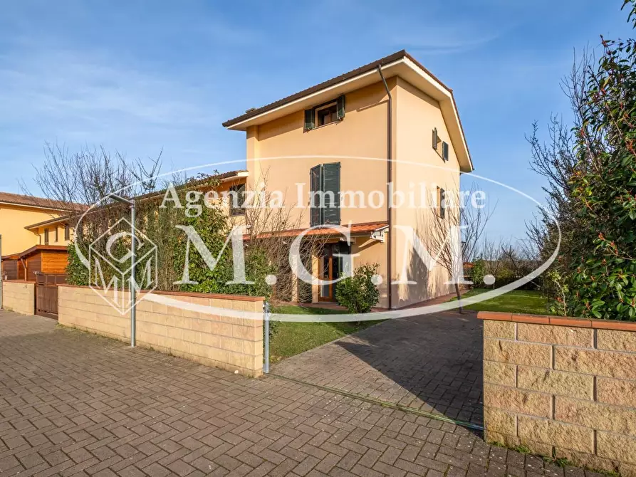 Immagine 49 di Villetta a schiera in vendita  a Bientina