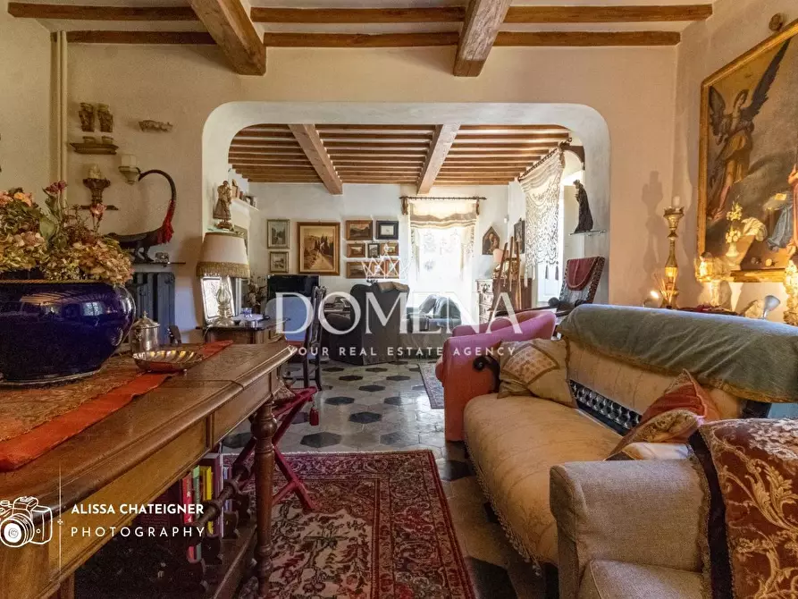 Immagine 12 di Villa in vendita  a Bucine