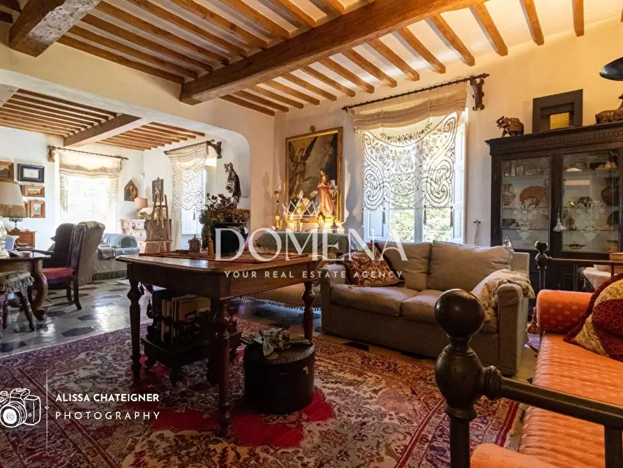 Immagine 11 di Villa in vendita  a Bucine