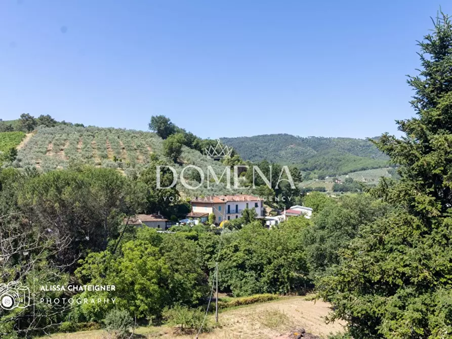 Immagine 31 di Villa in vendita  a Bucine