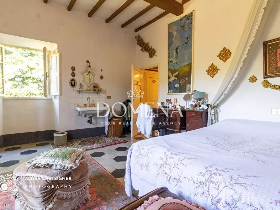Immagine 21 di Villa in vendita  a Bucine