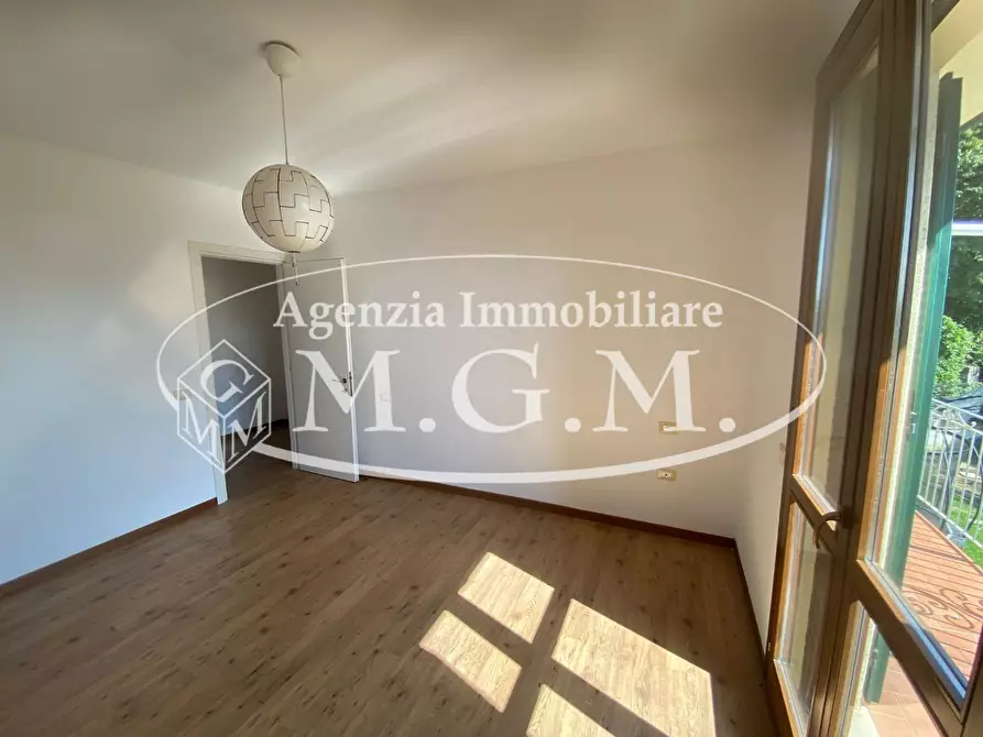 Immagine 15 di Appartamento in vendita  a Santa Maria A Monte