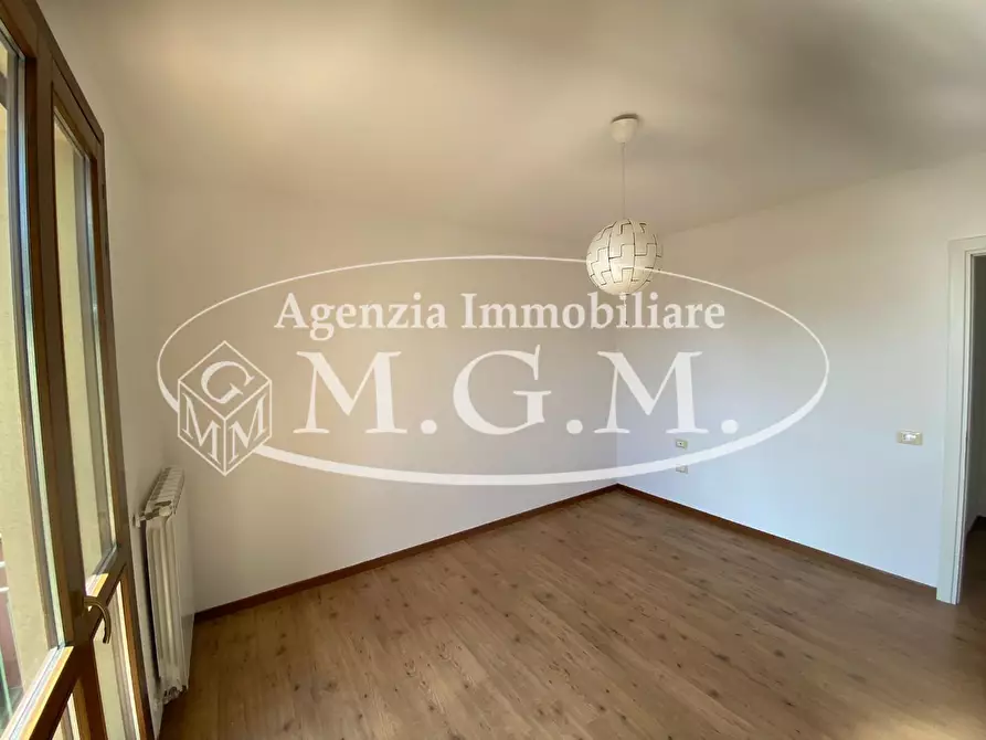 Immagine 17 di Appartamento in vendita  a Santa Maria A Monte