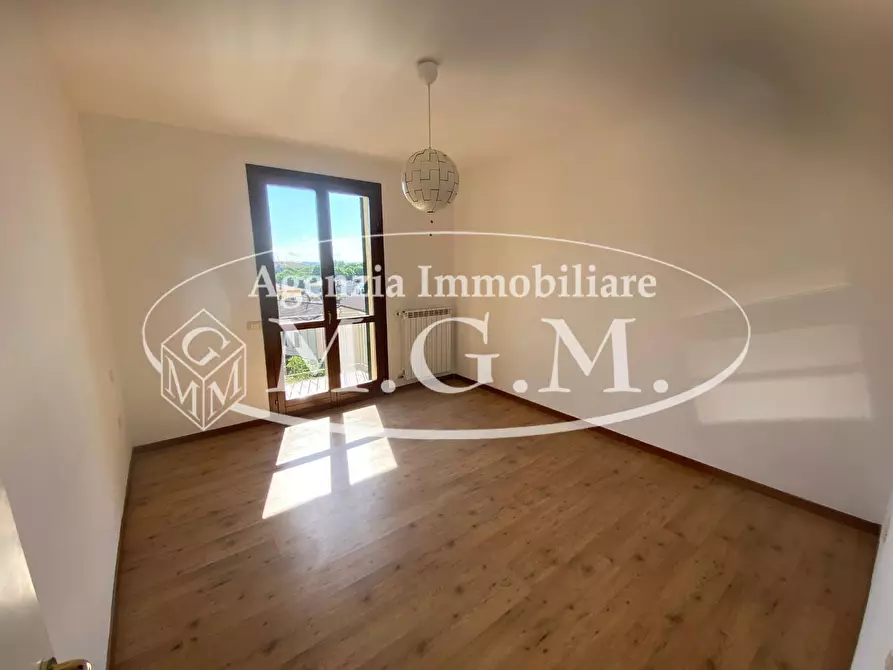 Immagine 13 di Appartamento in vendita  a Santa Maria A Monte