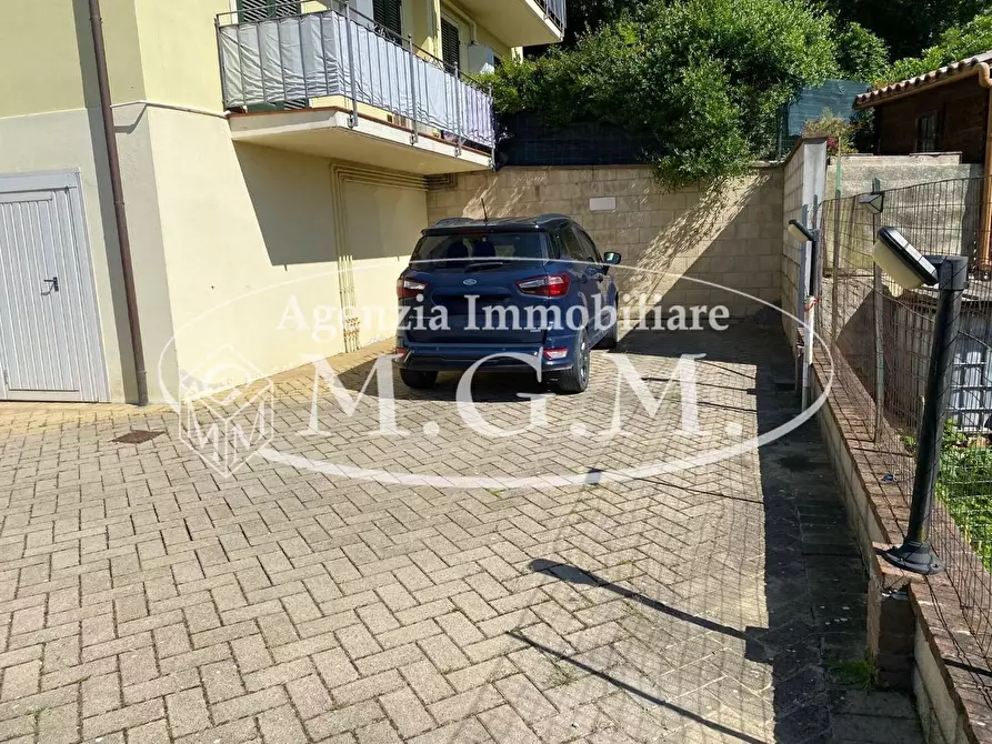 Immagine 28 di Appartamento in vendita  a Santa Maria A Monte