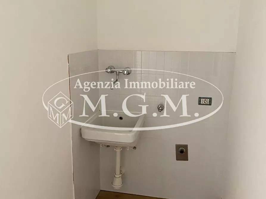 Immagine 11 di Appartamento in vendita  a Santa Maria A Monte