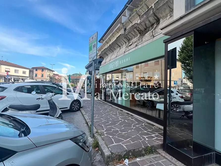 Immagine 1 di Locale commerciale in vendita  a San Miniato