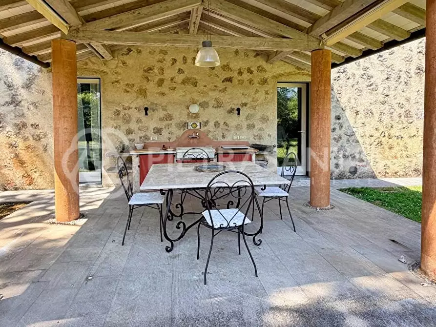 Immagine 7 di Villa in affitto  a Pietrasanta