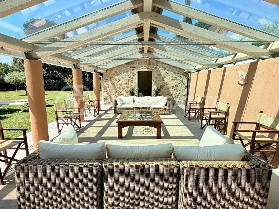 Immagine 9 di Villa in affitto  a Pietrasanta