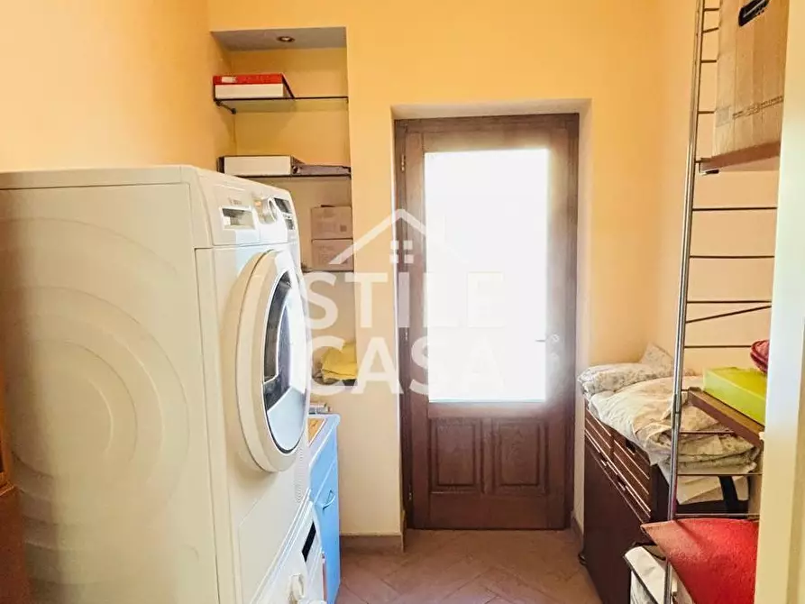 Immagine 25 di Villa in vendita  a Pescia