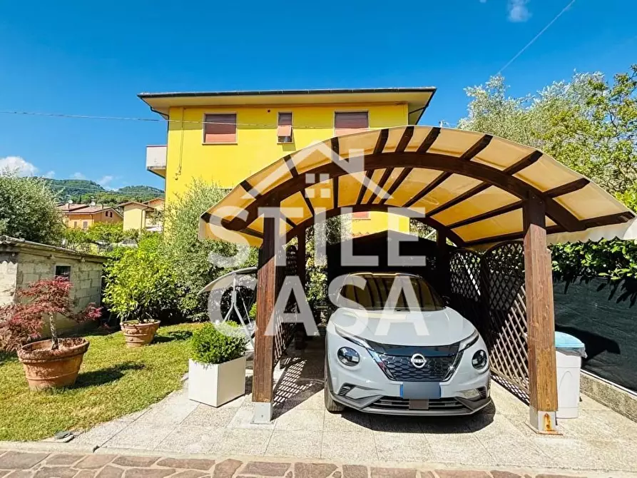 Immagine 59 di Villa in vendita  a Pescia