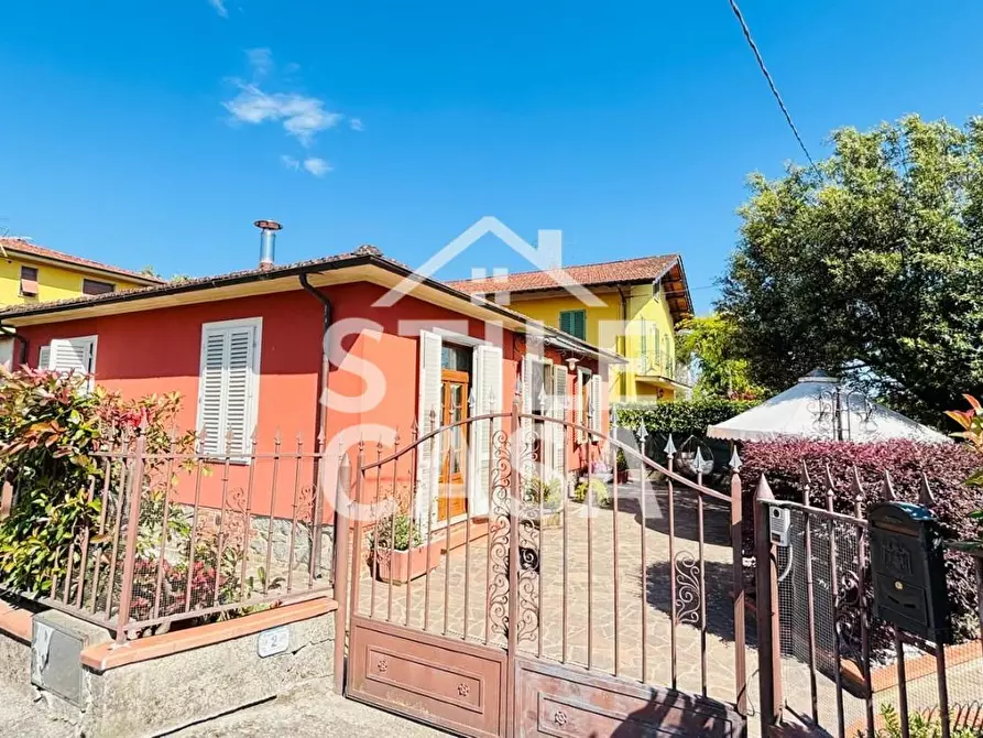 Immagine 62 di Villa in vendita  a Pescia