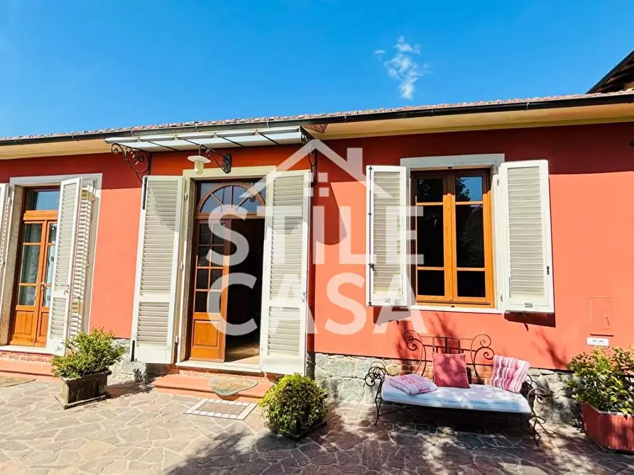 Immagine 40 di Villa in vendita  a Pescia