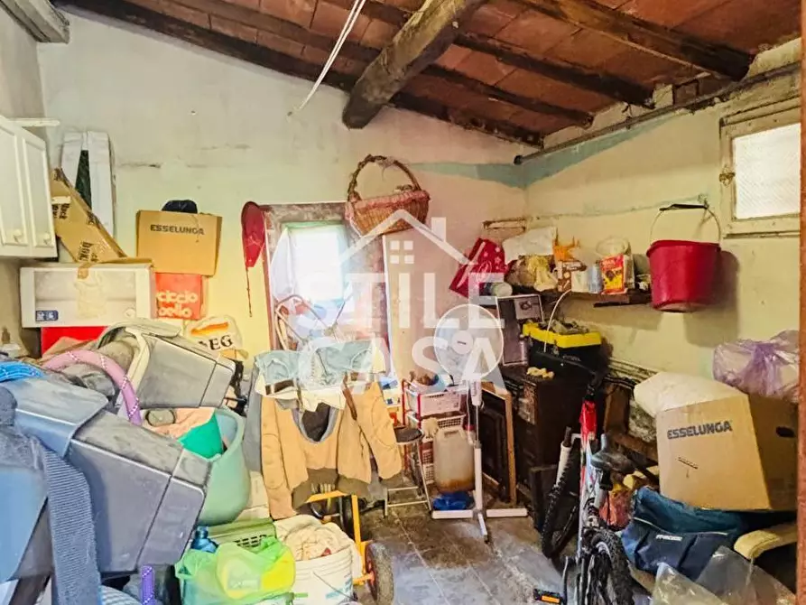 Immagine 51 di Villa in vendita  a Pescia