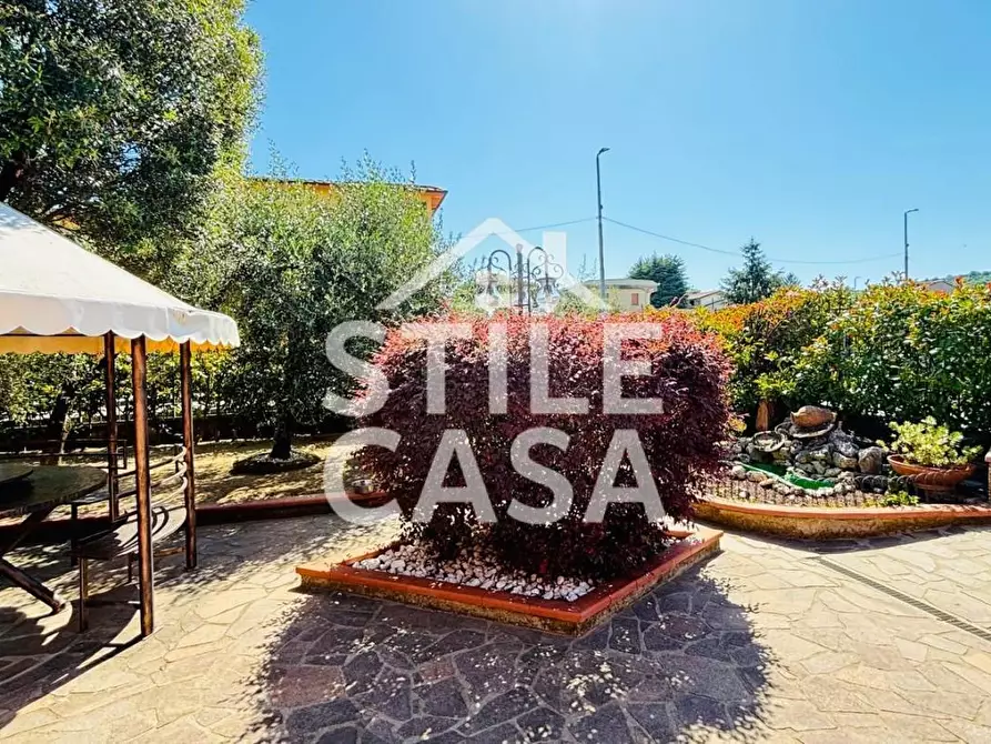 Immagine 53 di Villa in vendita  a Pescia