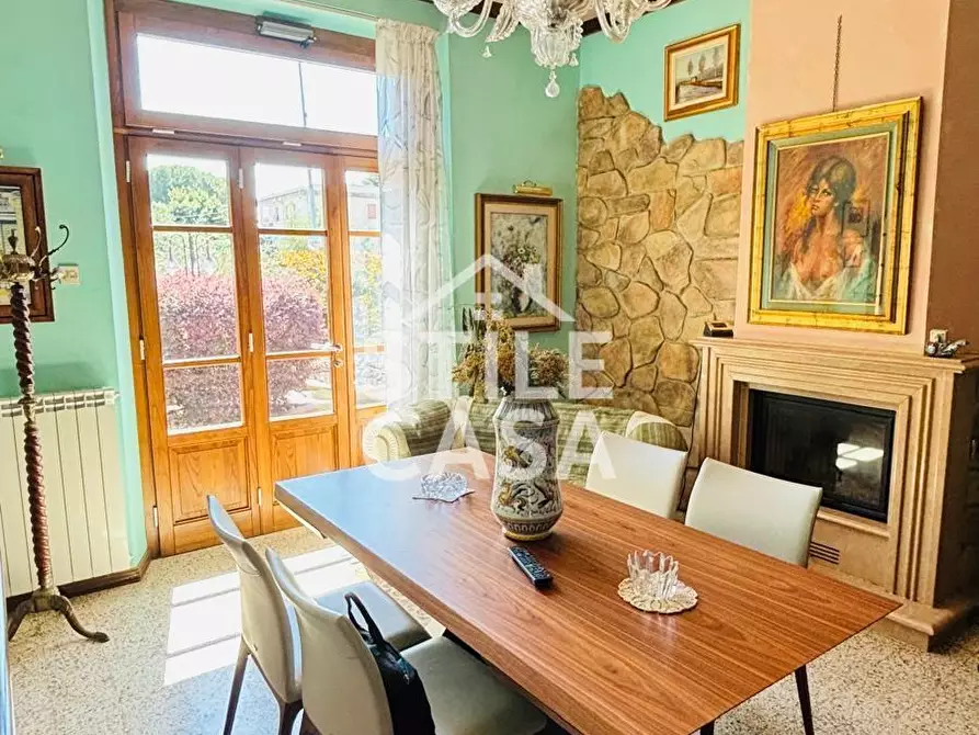 Immagine 20 di Villa in vendita  a Pescia