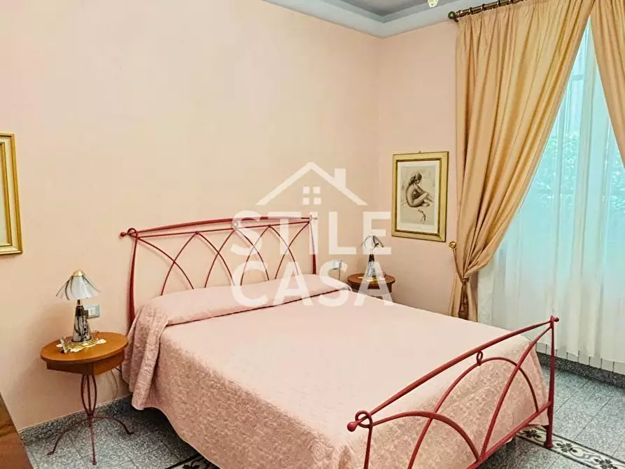 Immagine 15 di Villa in vendita  a Pescia