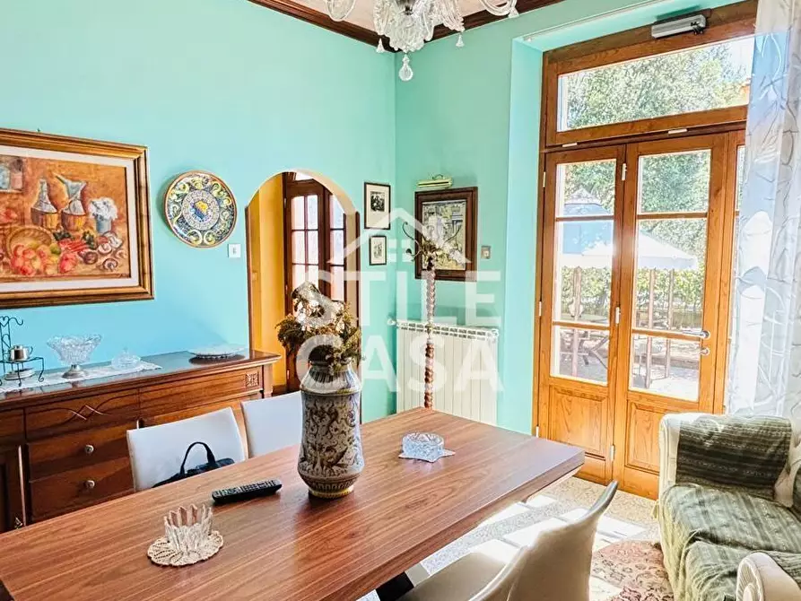 Immagine 22 di Villa in vendita  a Pescia