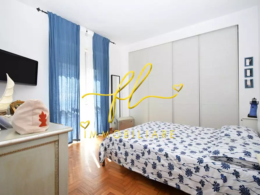 Immagine 10 di Appartamento in vendita  a Livorno