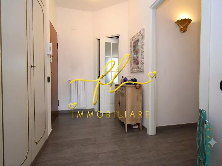 Immagine 19 di Appartamento in vendita  a Livorno
