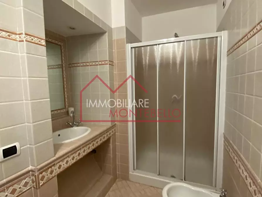 Immagine 37 di Villa in vendita  a Camaiore