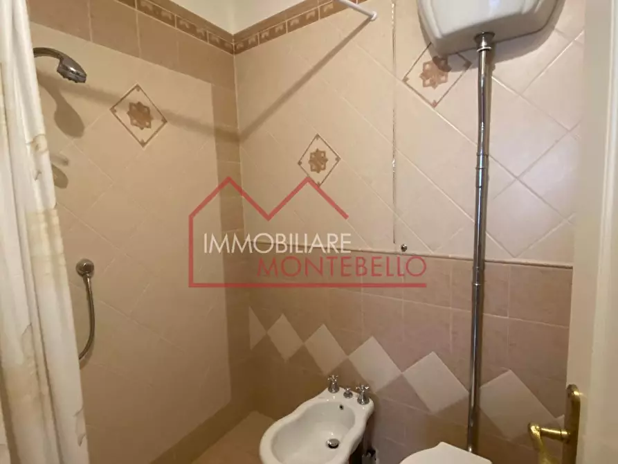 Immagine 28 di Villa in vendita  a Camaiore