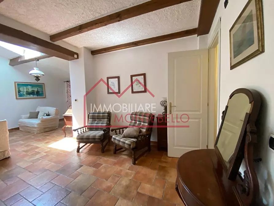 Immagine 29 di Villa in vendita  a Camaiore