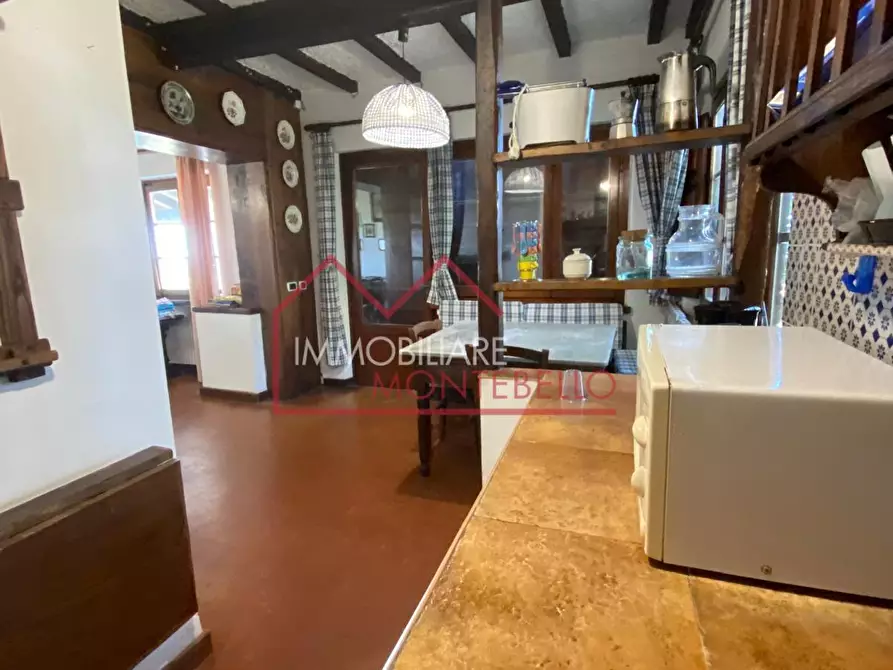 Immagine 14 di Villa in vendita  a Camaiore
