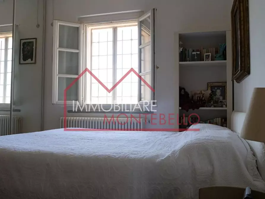 Immagine 24 di Casa colonica in vendita  a Massarosa