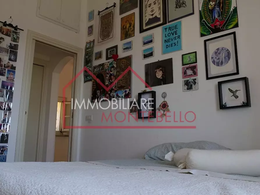 Immagine 36 di Casa colonica in vendita  a Massarosa