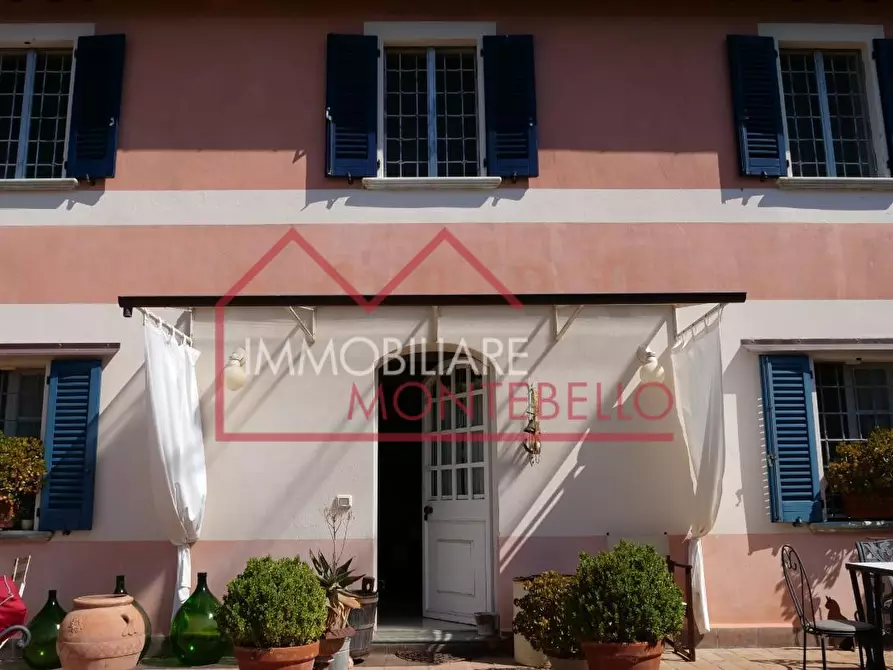 Immagine 6 di Casa colonica in vendita  a Massarosa