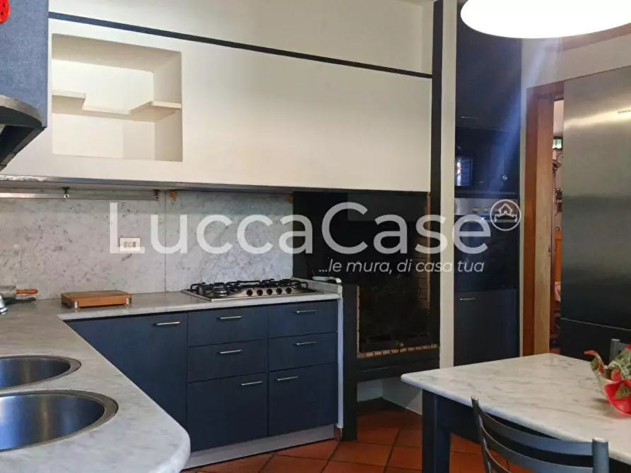 Immagine 76 di Villa in vendita  a Lucca