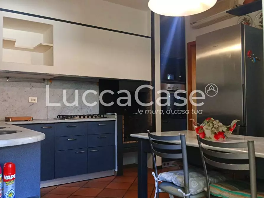 Immagine 78 di Villa in vendita  a Lucca