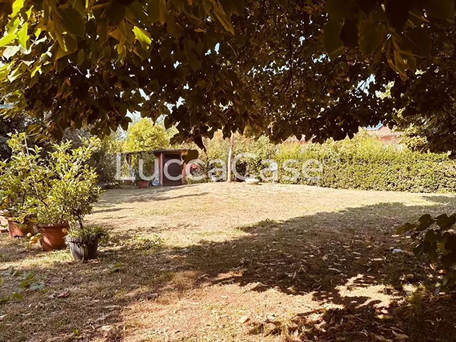 Immagine 64 di Villa in vendita  a Lucca