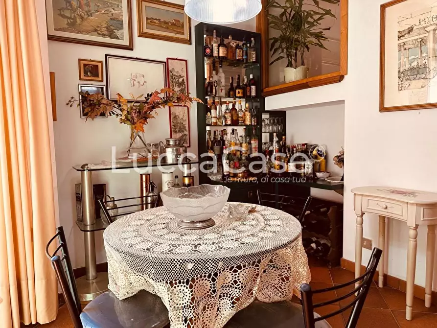 Immagine 22 di Villa in vendita  a Lucca
