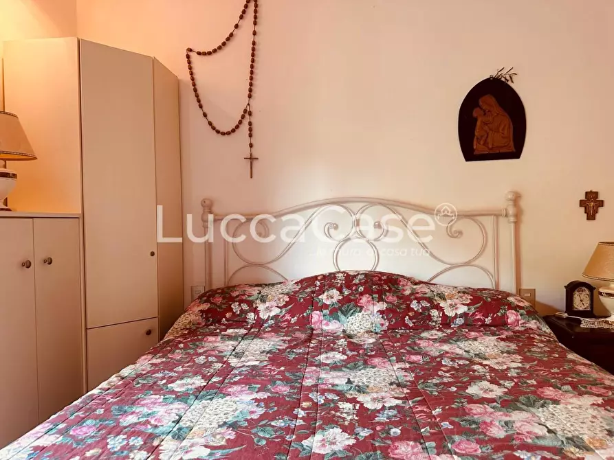 Immagine 41 di Villa in vendita  a Lucca