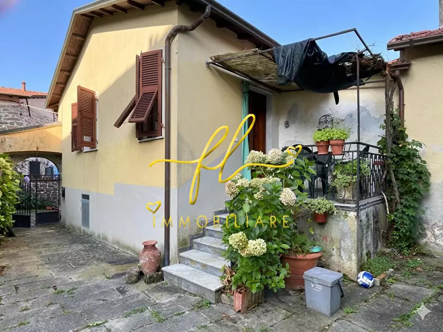 Immagine 16 di Appartamento in vendita  a Fivizzano