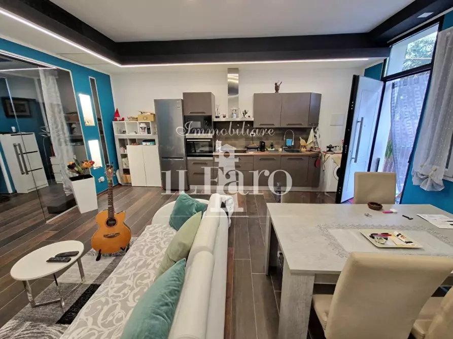 Immagine 4 di Appartamento in vendita  a Campi Bisenzio