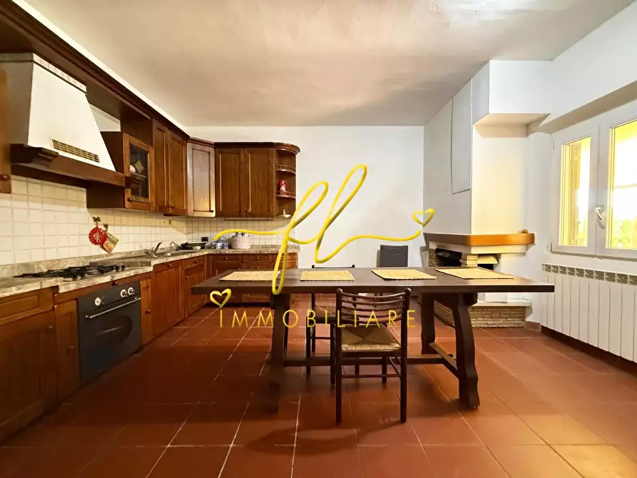 Immagine 24 di Appartamento in vendita  a Castagneto Carducci