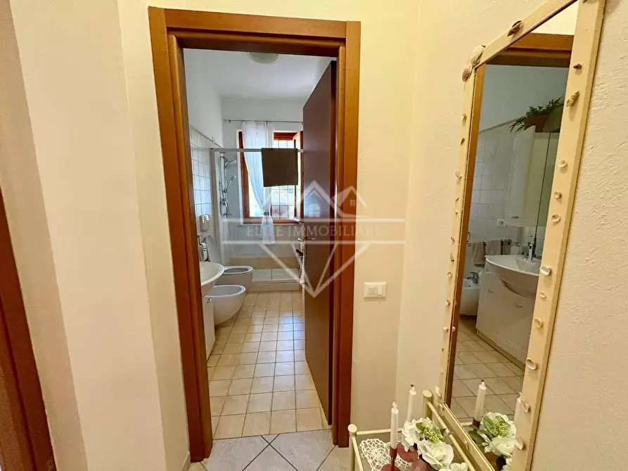 Immagine 24 di Appartamento in vendita  a Ameglia
