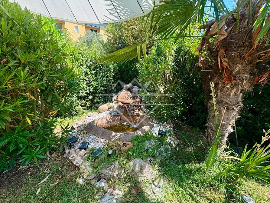 Immagine 10 di Appartamento in vendita  a Ameglia