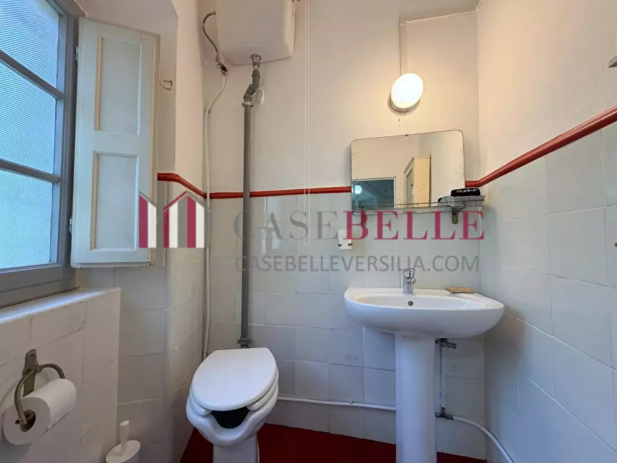 Immagine 39 di Immobile di prestigio in vendita  a Camaiore