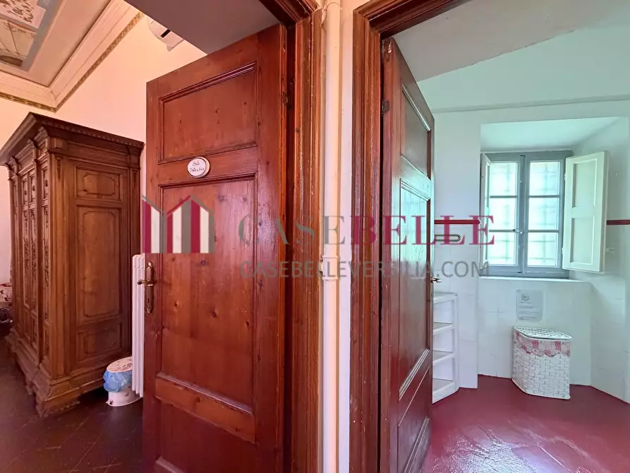 Immagine 33 di Immobile di prestigio in vendita  a Camaiore