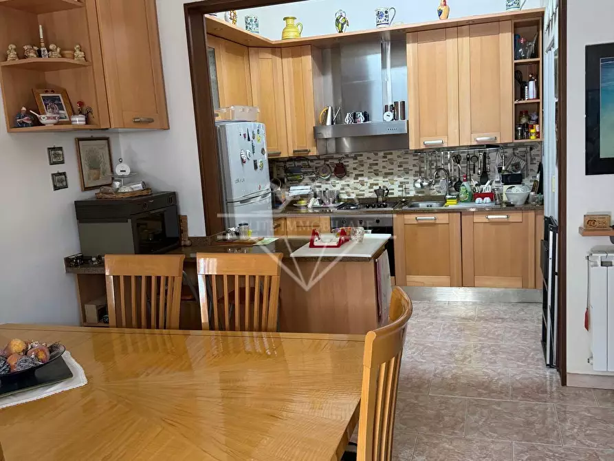 Immagine 6 di Porzione di casa in vendita  a Ameglia