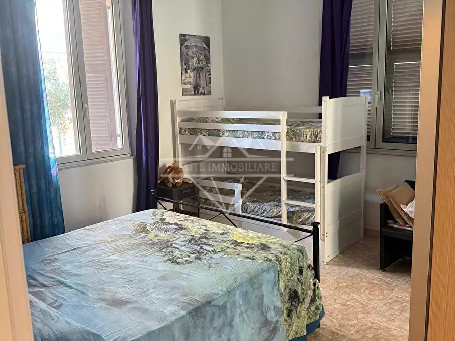 Immagine 8 di Porzione di casa in vendita  a Ameglia