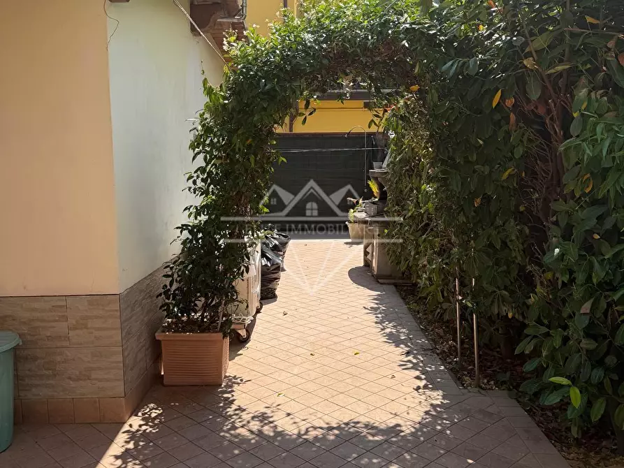 Immagine 11 di Porzione di casa in vendita  a Ameglia