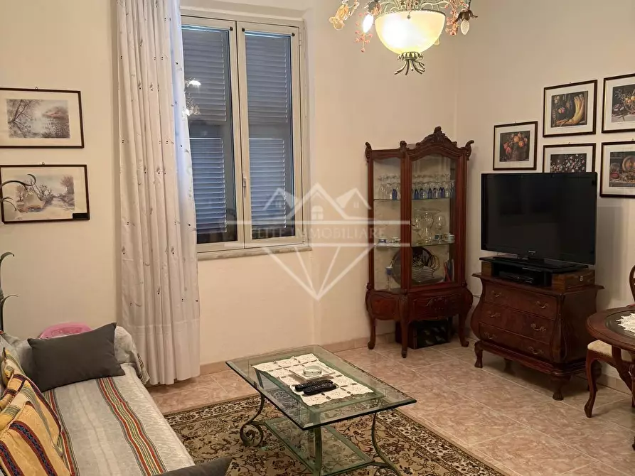 Immagine 3 di Porzione di casa in vendita  a Ameglia