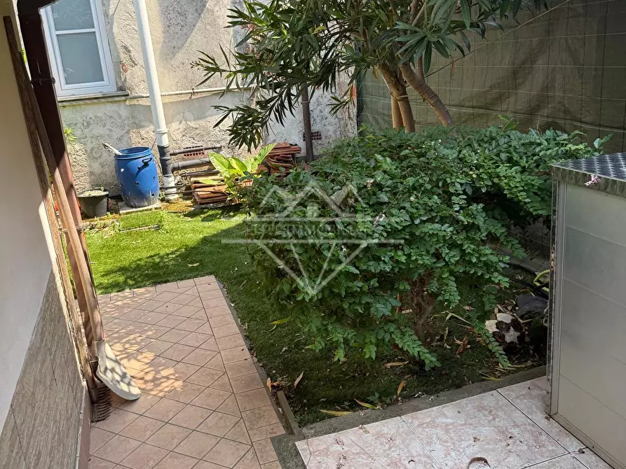 Immagine 18 di Porzione di casa in vendita  a Ameglia