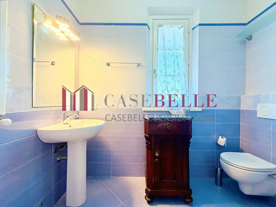 Immagine 45 di Casa bifamiliare in vendita  a Camaiore